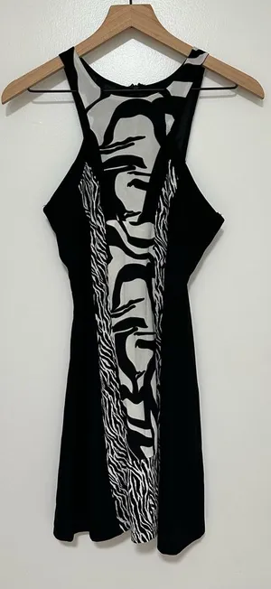 PNIINA | Black and White‎ Zebra Print Dress thumbnail 1