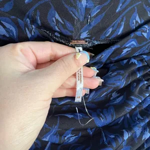 Free People‎ Black and Blue Leaf Print Mini Skirt thumbnail 3