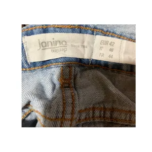 Denim Shorts Overalls Women M 10 Light Wash Distressed Raw Hem Shortalls Y2K 90s thumbnail 9