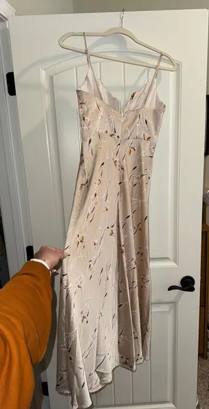 Dress thumbnail 3