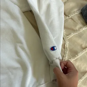 Champion White Crewneck Volleyball Sweater thumbnail 4