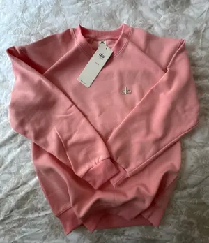 Pink Alo Yoga crewneck size medium NWT brand new thumbnail 1