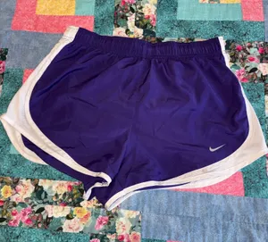 Nike Dri-FIT Women's M Athletic Running Shorts Elastic Waist thumbnail 1