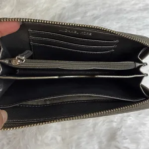 MICHAEL KORS Metallic Silver Zip Around Wallet thumbnail 4