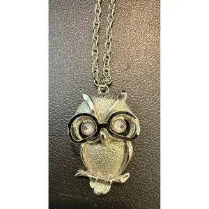 FAB Womens Pendant Necklace Silver Owl Moving Glasses Vintage Costume‎ Jewelry thumbnail 2