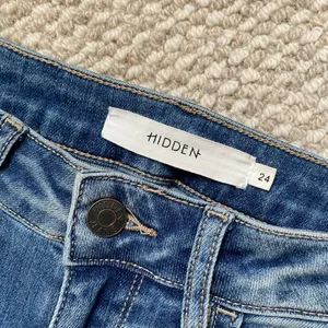 Hidden Jeans ripped skinny jeans with bottom accent - 24 thumbnail 2