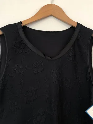 NEW NWT VINTAGE VTG VANITY FAIR Black Textured Floral Grunge Semi Sheer Tank Top thumbnail 2