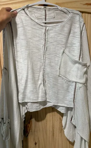 white flowy shirt Size M thumbnail 1