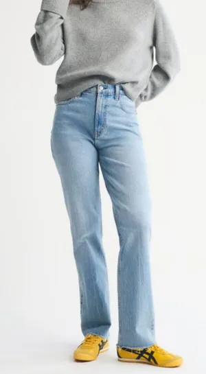 Abercrombie and Fitch Ultra High Rise 90s Straight Jean Women’s Sz‎ 28 R thumbnail 1