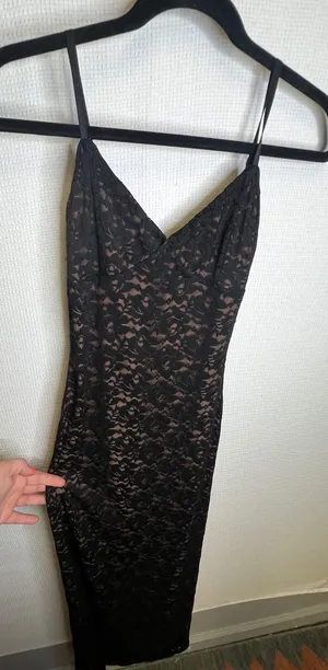 Tiger Mist Black Floral Lace V-Neck Maxi Dress Spaghetti Straps XS thumbnail 1