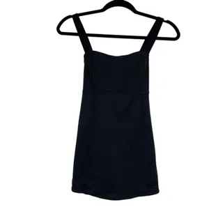 Lululemon Black Criss Cross Back Tank Top Womens 8 Athletic Gorpcore Gym thumbnail 2