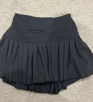 Amazon gold hinge skirt pleated black mini skirt thumbnail 1