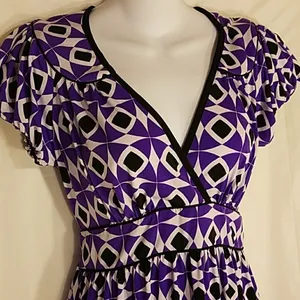 Gorgeous vneck summer flowy dress size Small thumbnail 3