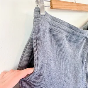 TNA | Aritzia Knit Waffle Drawstring Jogger Sweatpants in Grey‎ size Large thumbnail 3