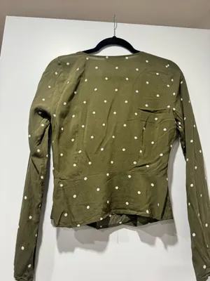 Abercrombie Olive Polka Dot Wrap Blouse Small like new thumbnail 6