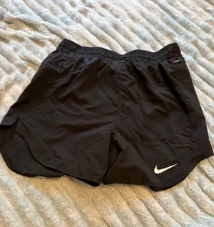 Black Nike shorts  thumbnail 1