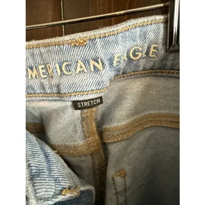 American Eagle Mom Straight Jeans Distressed‎ Ripped Light Wash Denim size 0 Reg thumbnail 6