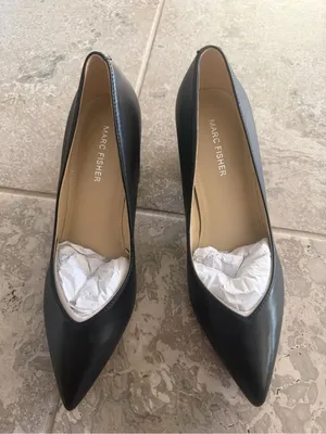 Marc Fisher Caitlin Sweetheart Topline Block Heel Pumps in Black, Size 9, NEW thumbnail 8