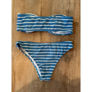 Blue White Striped Crinkle Smocked Bikini Set Tortoise Buckle Bandeau Top L‎ thumbnail 4