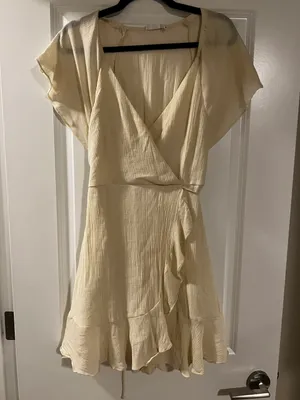 Lush Clothing Crème Wrap Dress thumbnail 2