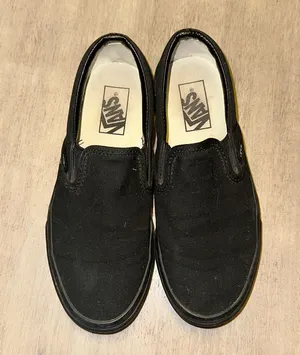 Black Slip-On Vans Women’s thumbnail 1