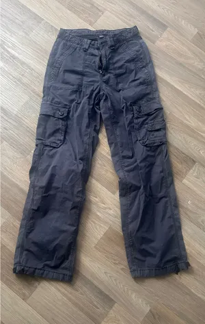 American Eagle Outfitters Cargo Pants thumbnail 1