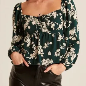 Abercrombie & Fitch Dark Green Floral Square-Neck Peplum Blouse thumbnail 1