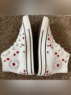 Converse Chuck Taylor All Star High Valentine's Day Hearts Roses White Size 8 thumbnail 2