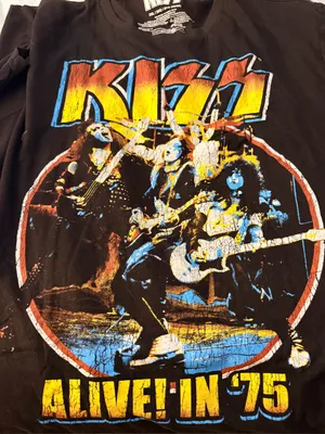 KISS Black 'Alive! In '75' Graphic Tee NWT thumbnail 2