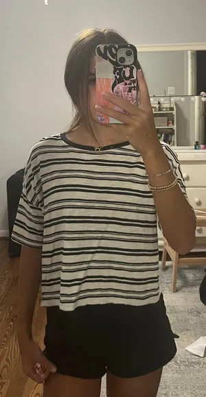 American Eagle Outfitters Top thumbnail 1
