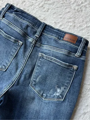 Judy Blue 5/27 Mid Rise Cuffed Destroyed Boyfriend Fit Jeans Distressed Denim thumbnail 12