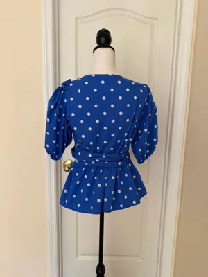 Lilly Pulitzer Kara Cotton Wrap Blue Polka Dot Top Puff sleeve, Sz 8 thumbnail 6