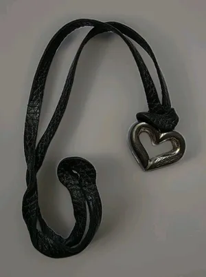 BRIGHTON Black Leather Replacement Heart Loop Strap Purse Bag Charm Fob thumbnail 1