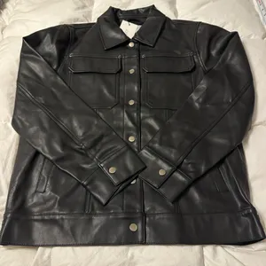Jules Kae Audriana Faux Leather Trucker Jacket - NWT - Size L thumbnail 5