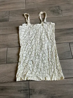Frenchi Cream Lace Camisole with Adjustable Straps thumbnail 3
