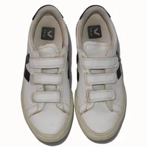 VEJA Recife White Black Leather Sneakers 40 US 9 thumbnail 13