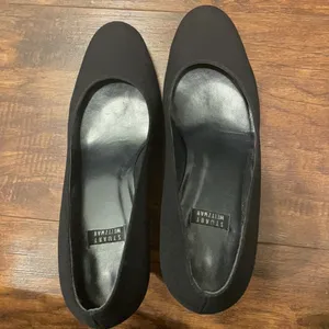 Stuart Weitzman black round toe heels thumbnail 7