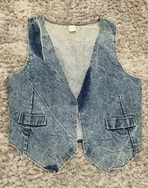 The Dean Group Vintage 90’s Acid Washed Denim Vest Women’s Size Large thumbnail 1