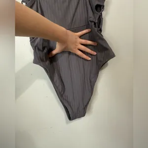 NWOT Shade & Shore Gray One Piece Bikini Swim Suit Size Large thumbnail 8