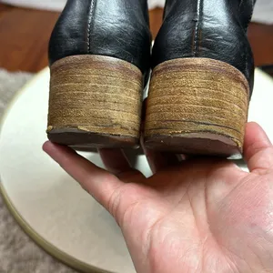 Kirk-Ease Mindo Stacked Heel 7M Black Leather Pull-on Ankle Boots Booties thumbnail 5