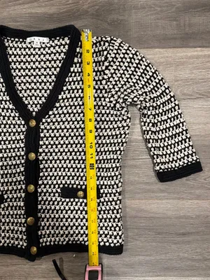 Cabi Coco Women’s Cardigan Sweater Black & White Waffle Knit Button Size Medium thumbnail 6