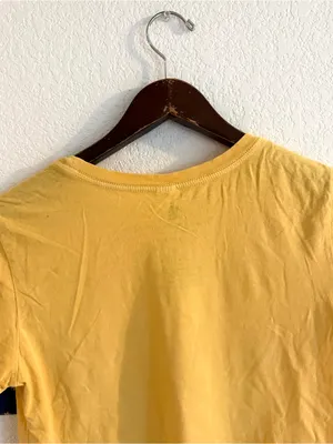 Junk Food Womens Shirt Tee Budweiser Distressed Short Sleeves Size Medium thumbnail 5