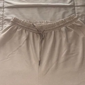 SHEIN Tan Wide-Leg Pants thumbnail 2