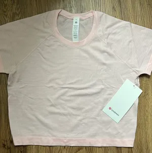 Lululemon Swiftly Tech 2.0 Short Sleeve Shirt thumbnail 2