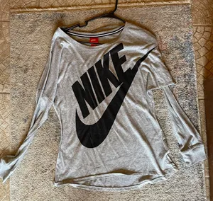 Nike Long Sleeve thumbnail 1