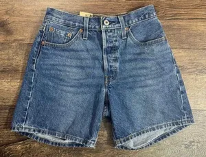 Levi’s NWT 501 Jean Shorts thumbnail 1