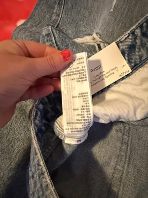 Hollister Women’s Distressed Blue Denim Baggy Jeans thumbnail 9