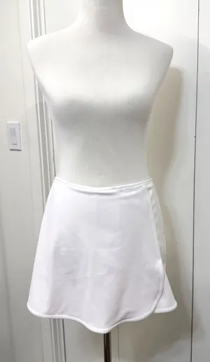 Xersion White EverUltra Tennis Skort Athletic Skirt Women's Medium thumbnail 1