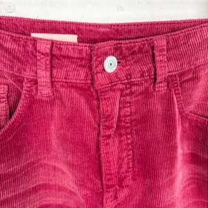 Anthropologie Pilcro Yaya Mid Rise Corduroy Cropped Flare Jeans Pink Rose 29 thumbnail 12