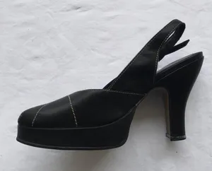 two lips platform wedges Black Size 6 thumbnail 3